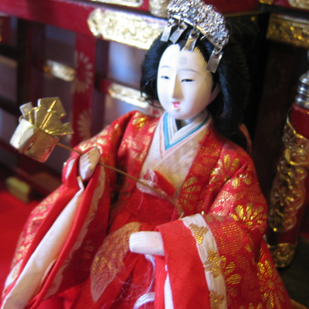 Hina doll