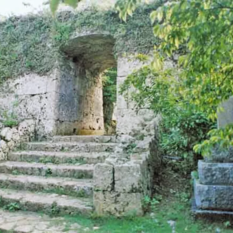 Nakagusuku Castle Ruins: Okinawa’s Historic World Heritage Site
