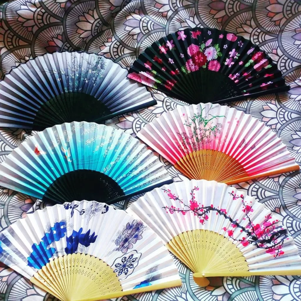 26 Best Souvenirs and Items to Buy in Japan