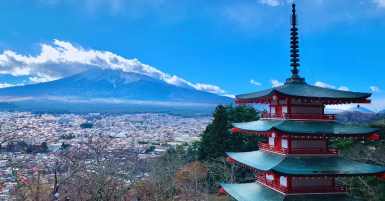 14 Best Views of Mount Fuji in Japan