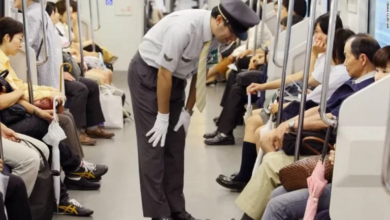 10 Reasons Why Everyone’s Raving About Japan’s Trains