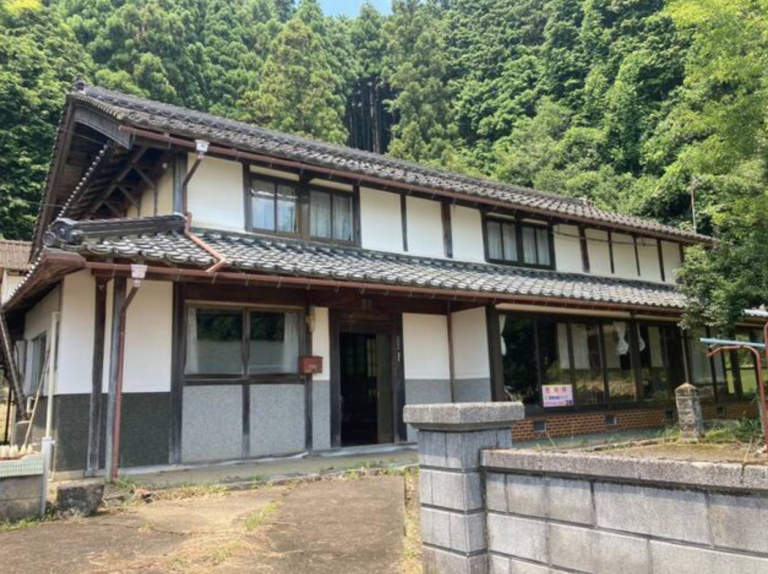 Traditional Japanese House in Fukuchiyama City For $11k