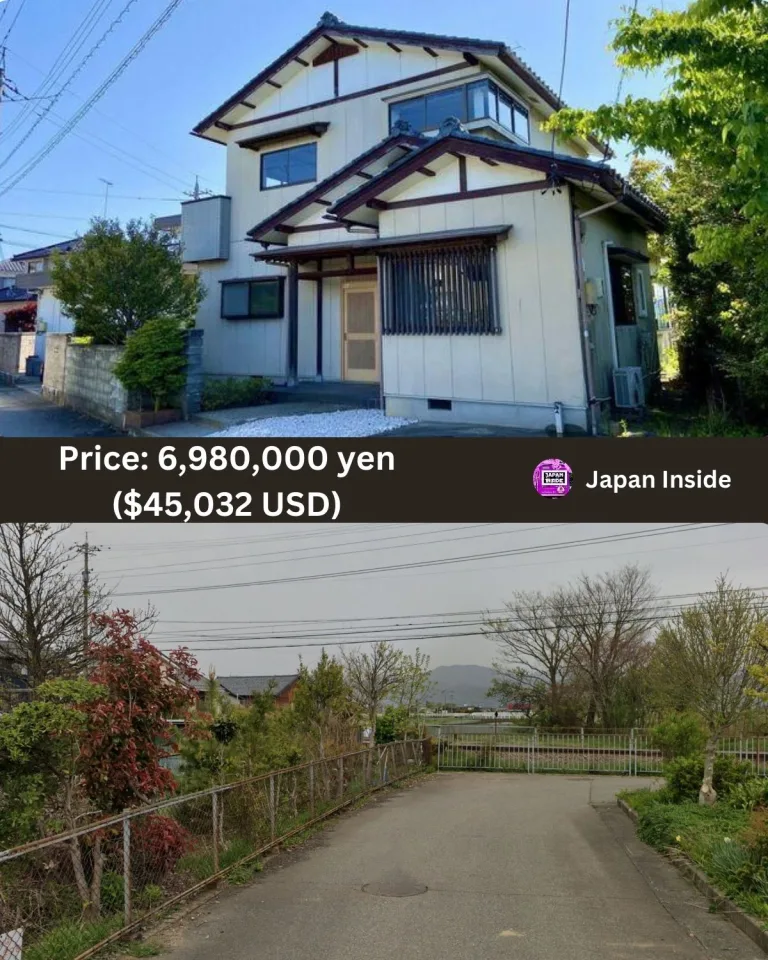 Seven-Room House With Large Lot Near Station In Sakai City