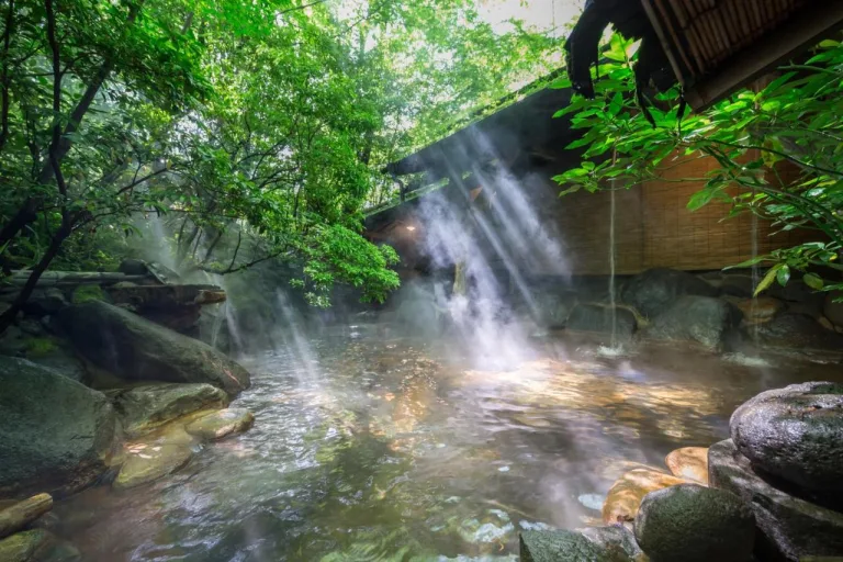 5 Best Hotels in Kurokawa With Open Air Onsen